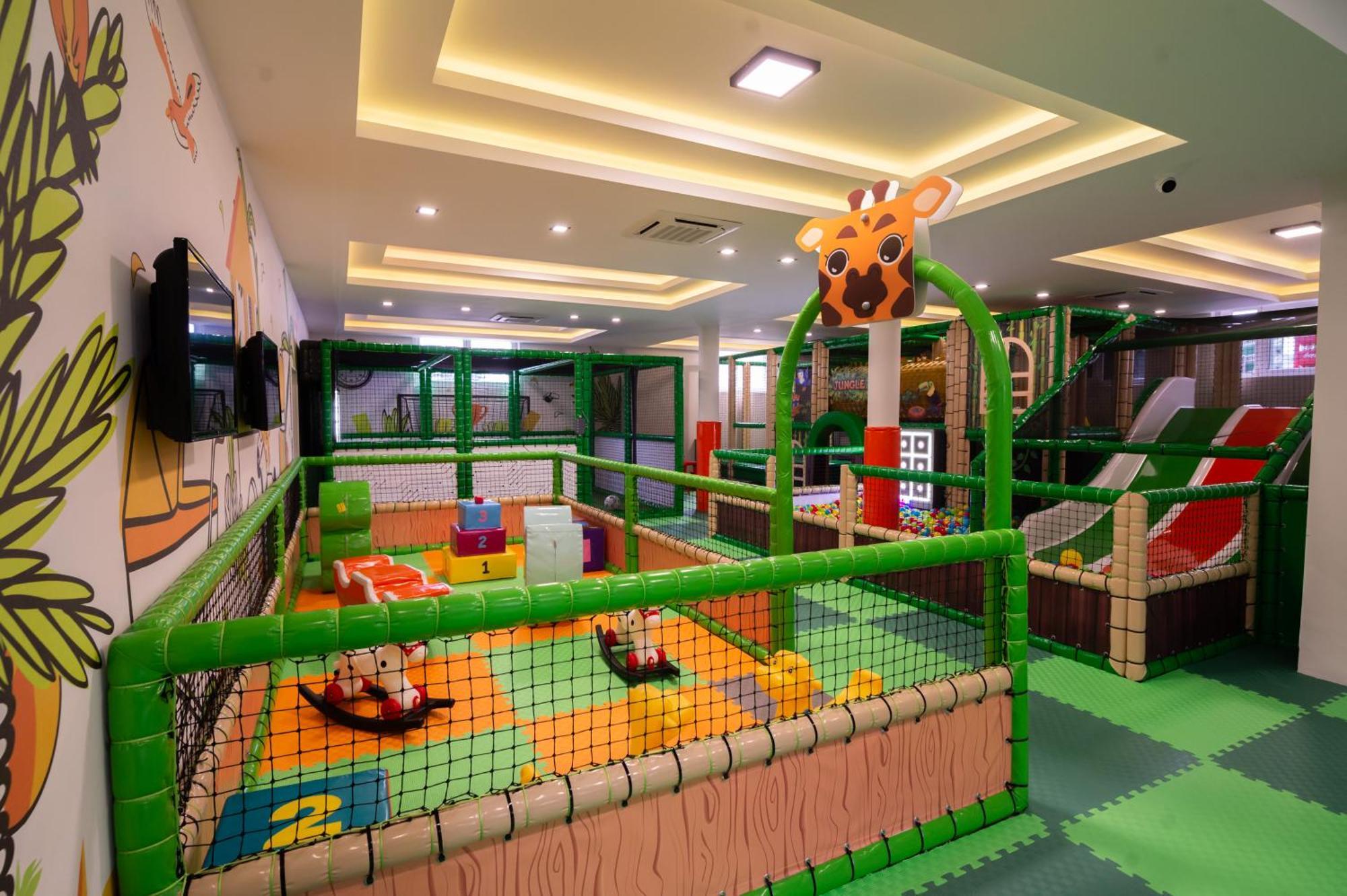 Hotel Nest Bijeljina Eksteriør billede