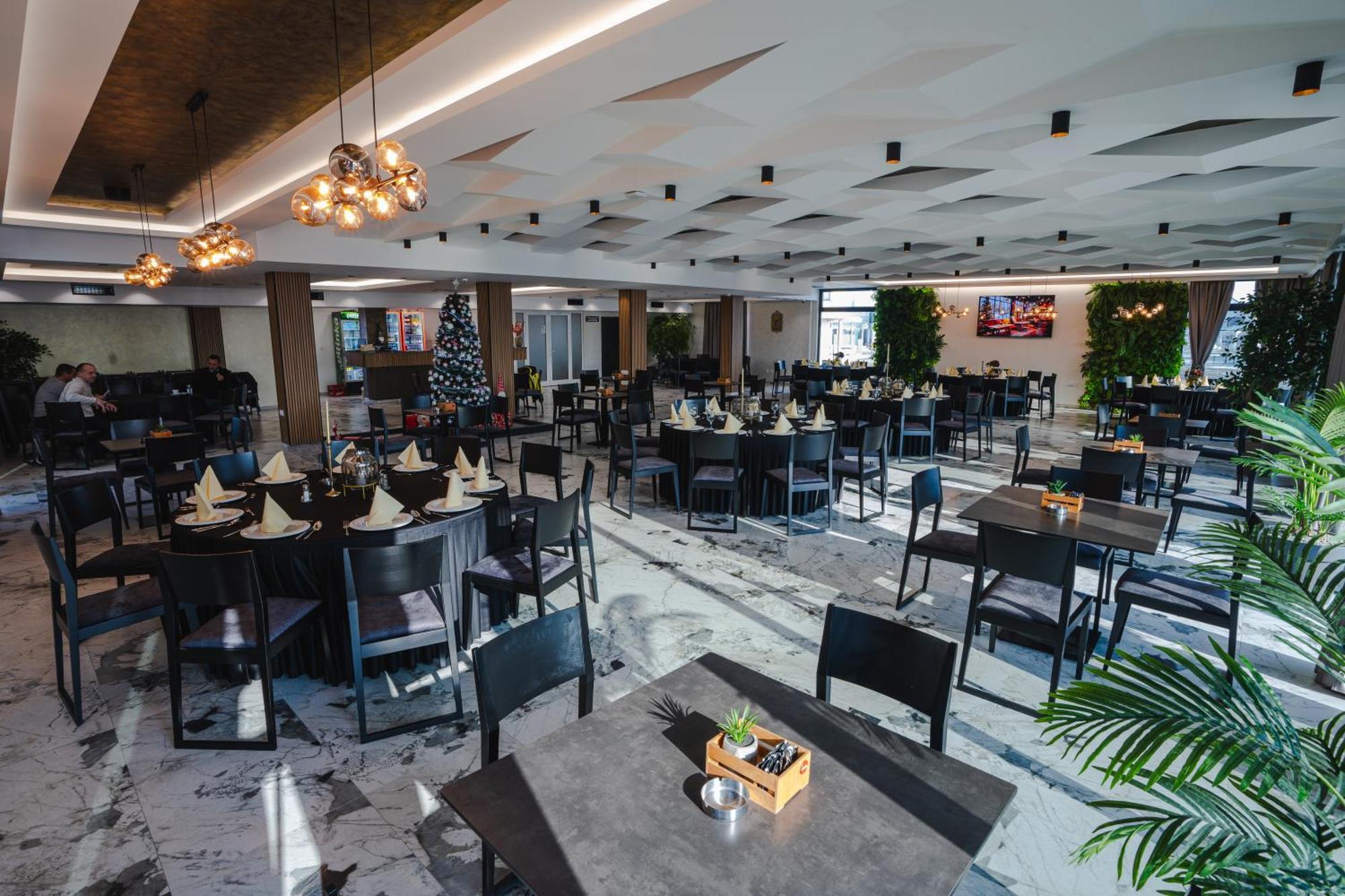 Hotel Nest Bijeljina Eksteriør billede